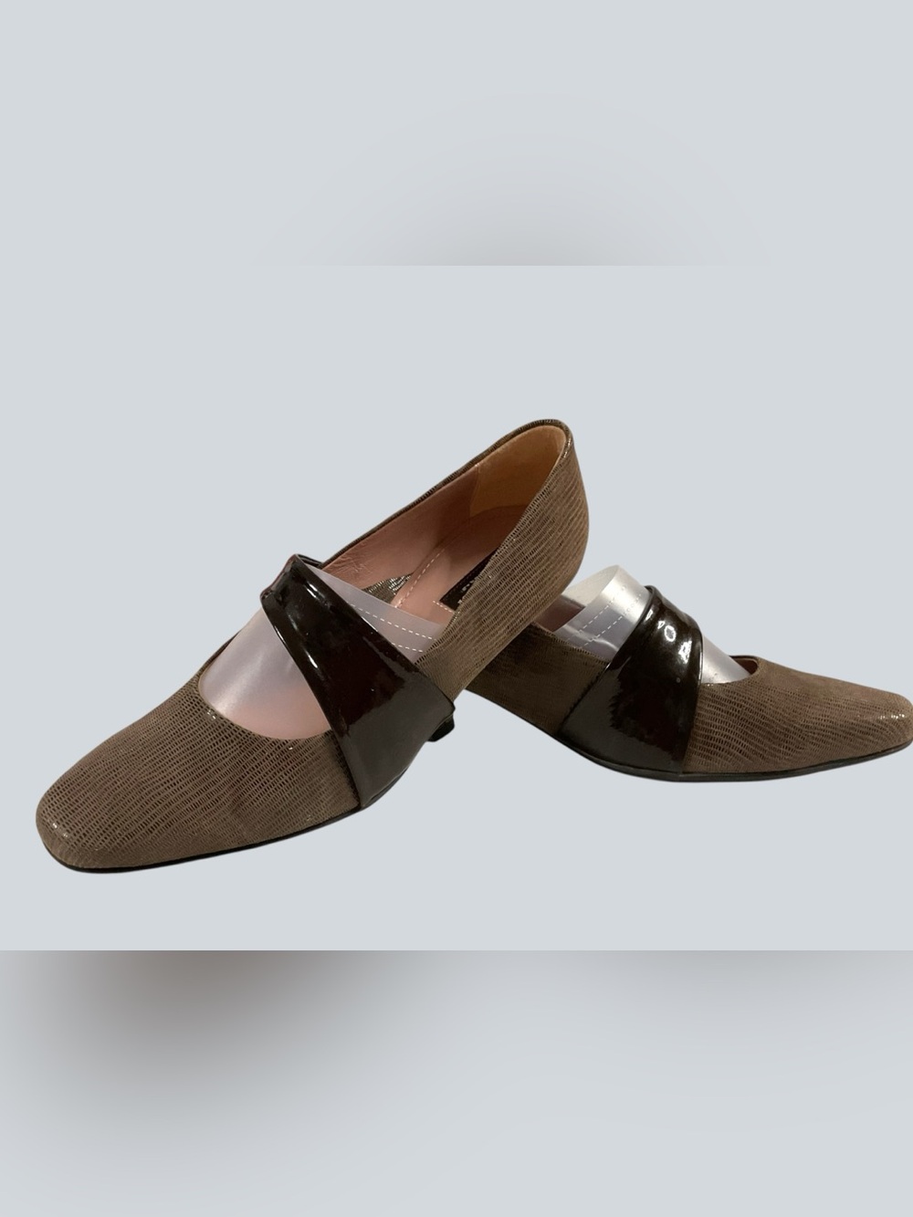 BeautiFeel Victoria Mary Jane Textured Pumps Women's Size EU 40/US 9